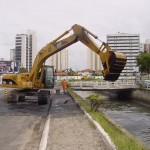 Canais são limpos pela prefeitura  - fotos: Abmael Eduardo  Agência Aracaju de Notícias