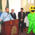 Prefeito entrega prêmios a alunos do ensino fundamental - Agência Aracaju de Notícias  Foto: Abmael Eduardo