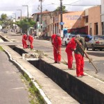 Prefeito visita canais em diversos bairros da cidade  - Agência Aracaju de Notícia  foto: Wellington Barreto