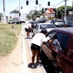 Motoristas recebem panfletos educativos da SMTT - Agência Aracaju de Notícias  fotos: Lindivaldo Ribeiro