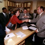 Secretários entregam aos vereadores orçamento da PMA para 2002 - Agência Aracaju de Notícias  fotos: Pedro Leite