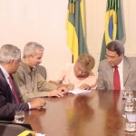 Prefeito assina contrato histórico para a Coroa do Meio  - Agência Aracaju de Notícias  fotos: Wellington Barreto