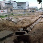 Prefeitura realiza serviços de drenagem na praça do 18 do Forte - Agência Aracaju de Notícias  fotos: Meme Rocha