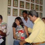 Prefeito entrega cestas natalinas a servidores do palácio Inácio Barbosa  - Agência Aracaju de Notícias  fotos:Abmael Eduardo