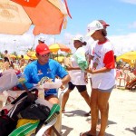 Campanha de limpeza movimenta praia da Atalaia - Agência Aracaju de Notícias