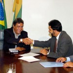 Prefeito assina contrato com a CEF para implantação do Desenvolvimento Institucional - Agência Aracaju de Notícias  fotos: Márcio Dantas