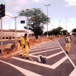 SMTT sinaliza avenida Tancredo Neves - Agência Aracaju de Notícias  fotos: Lindivaldo Ribeiro