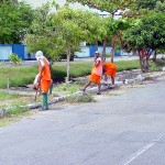 Prefeitura realiza mutirão de limpeza no conjunto Augusto Franco - Agência Aracaju de Notícias  fotos: Abmael Eduardo