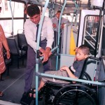 nibus especiais para deficientes já circulam pela cidade         - Agência Aracaju de Notícias  fotos: Lindivaldo Ribeiro
