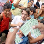 Projeto Cidade Viva emite carteira de identidade para moradores do bairro Santa Maria - Fotos: Márcio Dantas  Agência Aracaju de Notícias