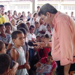 Prefeito de Aracaju lança cartilha infantil sobre o combate à dengue - Fotos: Márcio Dantas  Agência Aracaju de Notícias
