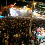 Mais de 100 mil pessoas assistem ao show de Elba Ramalho nesse momento - Foto: Márcio Dantas  Agência Aracaju de Notícias