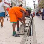 Recuperação dos calçadões do centro comercial de Aracaju será reiniciada - Fotos: Márcio Dantas  Agência Aracaju de Notícias