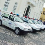 Prefeito entregou frota de carros e motos à população - Fotos: Márcio Dantas  Agência Aracaju de Notícias