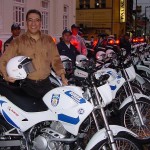 Prefeito entregou frota de carros e motos à população - Fotos: Márcio Dantas  Agência Aracaju de Notícias