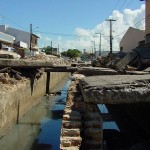 Limpeza na rede de drenagem do Lourival Baptista está quase concluída - Fotos: Márcio Dantas  Agência Aracaju de Notícias