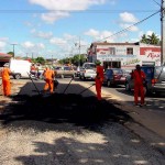 Avenidas Maranhão e Heráclito Rollemberg recebem serviço de tapa buracos - Fotos: Márcio Dantas  Agência Aracaju de Notícias