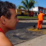 Avenidas Maranhão e Heráclito Rollemberg recebem serviço de tapa buracos - Fotos: Márcio Dantas  Agência Aracaju de Notícias