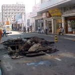 Bueiros entupidos em vários pontos da cidade recebem serviços de limpeza - Agência Aracaju de Notícias