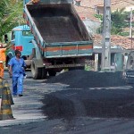 Emurb pavimenta novo trecho da avenida Euclides Figueiredo - Agência Aracaju de Notícias