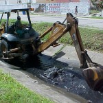 PMA realiza limpeza de canais no São Carlos e Aruana  - Agência Aracaju de Notícias