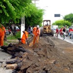 Motoristas aprovam obras de recapeamento asfáltico da avenida Adélia Franco - Fotos: Wellington Barreto  Agência Aracaju de Notícias