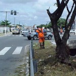 PMA realiza limpeza no canal da Gentil Tavares e Airton Teles - Agência Aracaju de Notícias