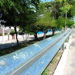 Prefeitura instala defensas metálicas na avenida Tancredo Neves - Fotos: Wellington Barreto  Agência Aracaju de Notícias