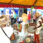 Bandas regionais animam e atraem consumidores para as feiras livres de Aracaju - Fotos: Wellington Barreto  Agência Aracaju de Notícias