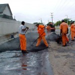 Rua José Olino recebe pavimentação asfáltica - Fotos: Meme Rocha  Agência Aracaju de Notícias