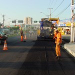 Recapeamento asfáltico da Hermes Fontes foi reiniciado ontem - Fotos: Abmael Eduardo  Agência Aracaju de Notícias