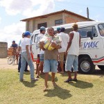 Famílias da Salina São Marcos recebem cestas básicas de alimentos - Fotos: Abmael Eduardo  Agência Aracaju de Notícias