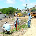 Construção da plataforma da pista na orlinha do bairro Industrial foi iniciada - Fotos: Wellington Barreto  Agência Aracaju de Notícias