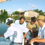 Seplan realiza acompanhamento da qualidade da água no bairro Coroa do Meio - Fotos: Pedro Leite  Agência Aracaju de Notícias