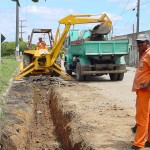 Serviço de terraplanagem vai facilitar o tráfego de ônibus no conjunto Orlando Dantas  - Fotos: Wellington Barreto  Agência Aracaju de Notícias