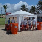 Ação ambiental na praia de Atalaia recolhe 480 quilos de lixo - Agência Aracaju de Notícias