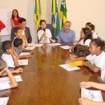 Prefeito em exercício entrega diplomas às novas autoridades mirins de Aracaju - Fotos: Abmael Eduardo  AAN
