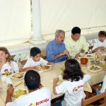 Prefeito em exercício almoça com as novas autoridades mirins - Fotos: Abmael Eduardo  AAN