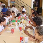 Prefeito em exercício almoça com as novas autoridades mirins - Fotos: Abmael Eduardo  AAN