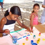 Crianças se divertem em oficina de pintura no parque - Fotos: Wellington Barreto  AAN