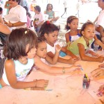 Crianças se divertem em oficina de pintura no parque - Fotos: Wellington Barreto  AAN