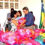 Prefeito presenteia funcionários com cestas de Natal - Fotos: Abmael Eduardo  AAN  Agência Aracaju de Notícias