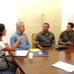 Troca dos abadás de cortesia do Précaju irá beneficiar oito instituições  - Fotos: Abmael Eduardo  AAN