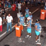 Limpeza da Passarela da Alegria está garantida pelas equipes da Emsurb - Fotos: Márcio Dantas e Lindivaldo Ribeiro  AAN