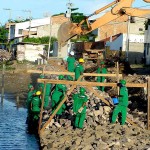 Prefeitura inicia construção de casas e muro de contenção na Coroa do Meio - Fotos: Márcio Dantas  AAN