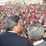 Presidente faz discurso para a população na avenida São Paulo - Fotos: Márcio Dantas  AAN
