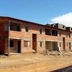 Mais um condomínio do programa Moradia Cidadã está em construção - Fotos: Márcio Dantas  AAN