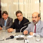 Prefeito entrega à Câmara projetos de lei que criam Conselho de Segurança Alimentar e Cartão Alimentação em Aracaju - Fotos: Wellington Barreto  AAN