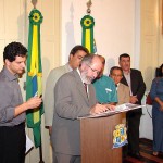 Prefeito anuncia novas ações na saúde durante assinatura de convênios com hospitais - Fotos: Wellington Barreto  AAN