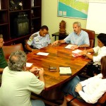 Viceprefeito promove reunião para definir preparativos do Forró Caju 2003 - Fotos: Wellington Barreto  AAN
